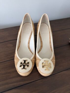 Tory Burch Beige Woven Logo Round-Toe Wedges